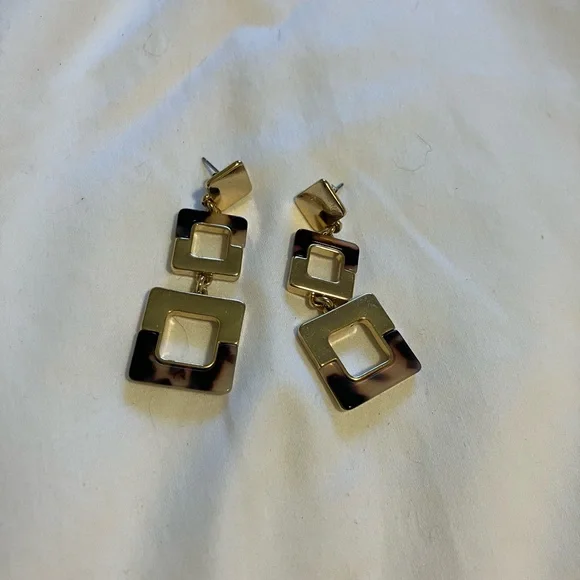 Banana Republic Gold Geometric Drop Earrings - Picture 3 of 3